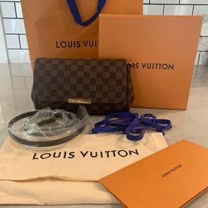 Retired Louis Vuitton Favorite MM in Damier Ebene